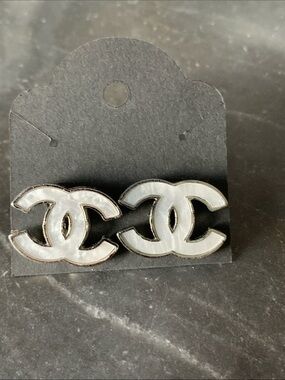 NEW! Mother of Pearl Inlay Interlocking CC Stud Earrings